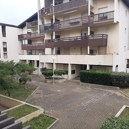 Coquet Proche Plage, Quartier Calme, Parking Prive - Fr-1-239-1065 *